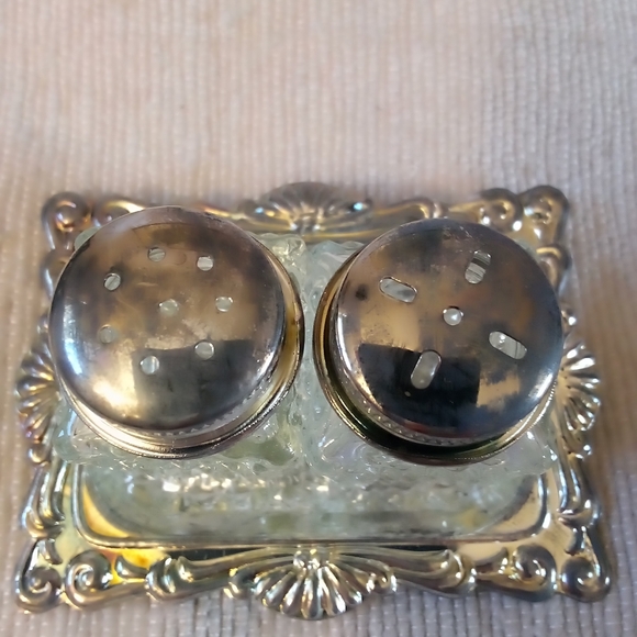 Mini Salt and Pepper Shakers - Picture 2 of 9